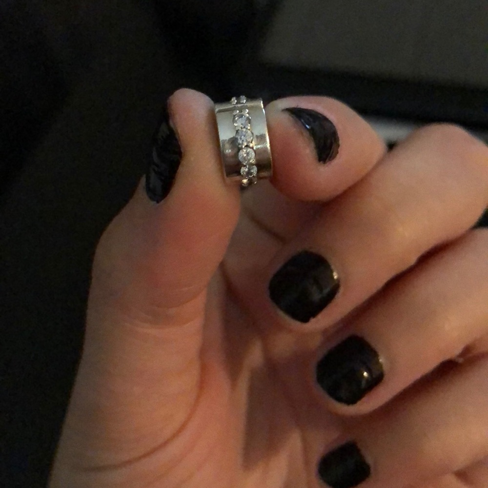 Pandora clip for iconic bracelet